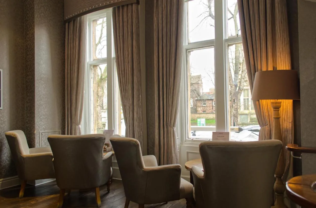 Classic Double or Twin Room